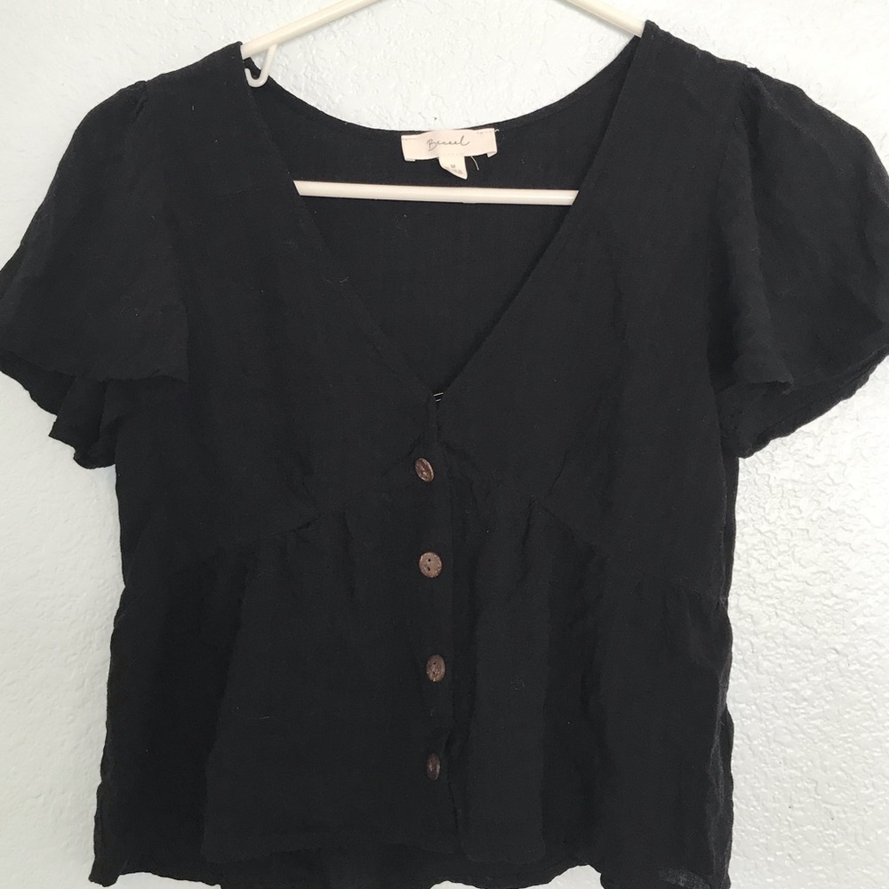 BLACK BUTTON UP CROP TOP